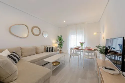 ISG Apartments Bécquer Free Parking inside the building