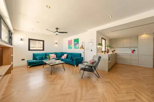ISG Apartments Luxury Apartment by the Cathedral