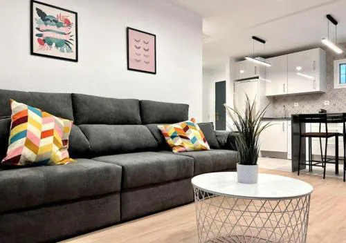 Macasta Suite