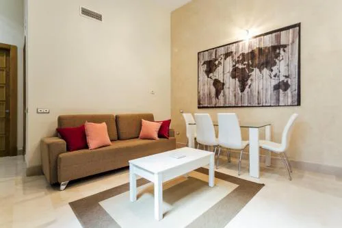 Modern luxurious apartment -cinty center