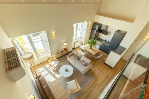 Pasaje Mallol Central Duplex by Valcambre