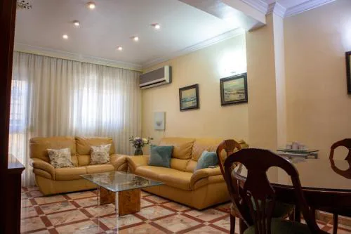 Piso de 3 habitaciones a las afueras de Sevilla