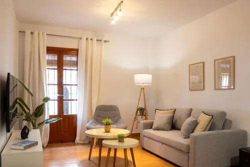 Recaredo Central Suite by Valcambre