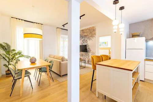 Santa Catalina centra suite by Valcambre