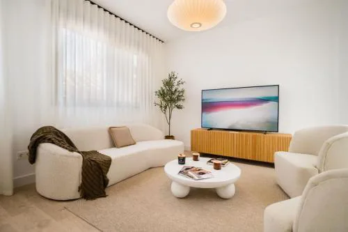 Stylish Duplex-3Beds 2Baths-Puerta Carmona Centro