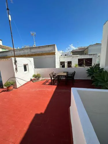 Apartment in old town with roof terrace and fibre, Tarifa