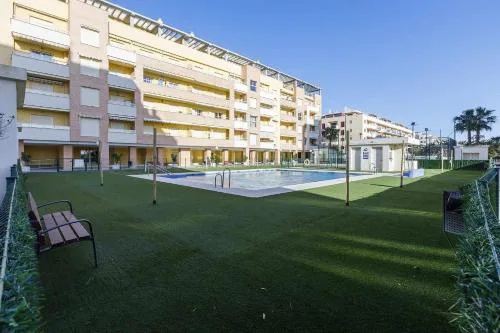 A&N Spacious Family Apartment with Pool & Parking