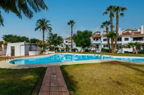 A&N Spacious Family House with Pool & Garden Torre del Mar