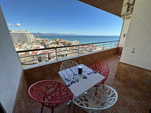 Apartamento con vista al mar en la mítica Nogalera