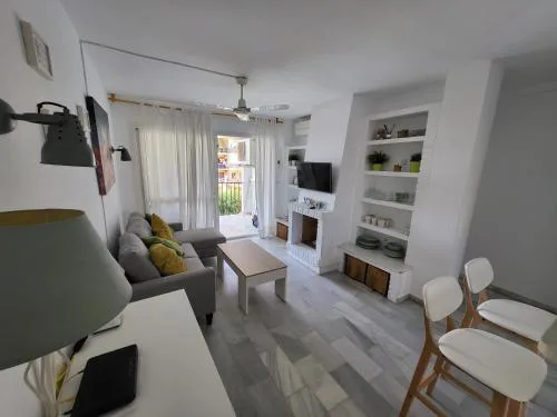 Apt Erisa en Torremolinos dos min de la playa, Puerto Marina