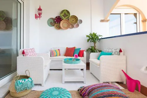 BOHO CHIC- Beachfront - Free bikes - Salt water pool