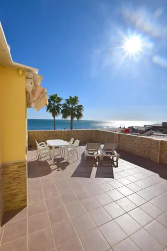 Carihuela 1ª Línea de playa - Casa Abuela María