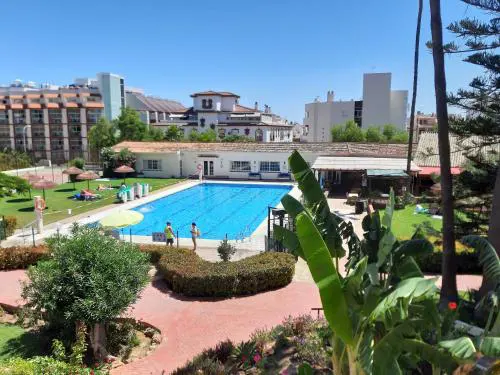 Carihuela Palace