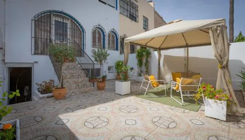 Casa Lima - spacious souterrain studio close to the beach