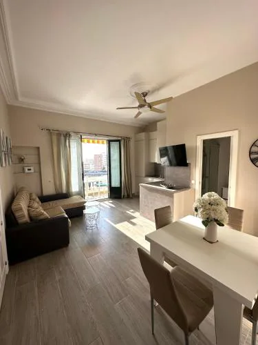 central appartment, sea view, Torremolinos