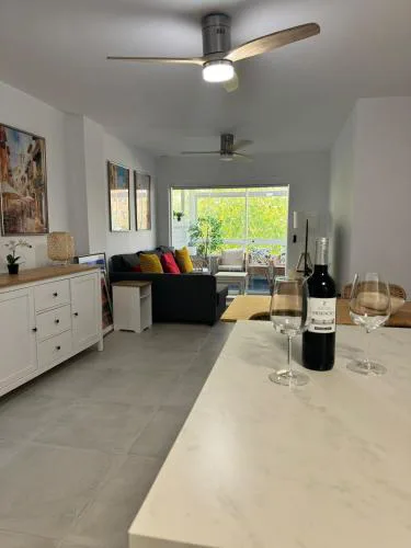 Comfortable spacious flat near station