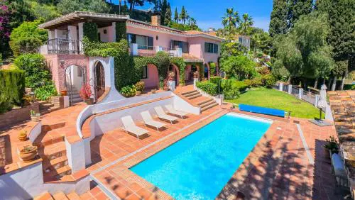 Cubo's Villa Las Capuchinas