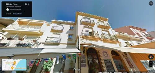 Edificio María Piña La Carihuela Calle los Perros