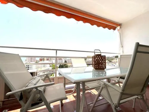 EUR - Apartamento con vistas mar