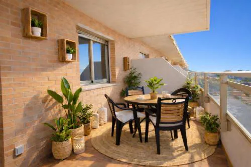 Hill apartment with terrace, parking, pool & paddle court
