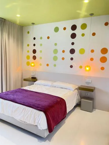 LAHOLA Glam Suites