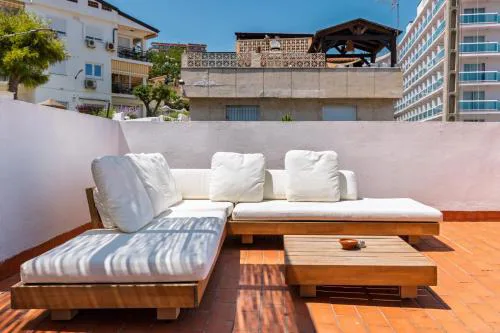 Large Terrace Apartment -Near Beach -Torremolinos By Budha