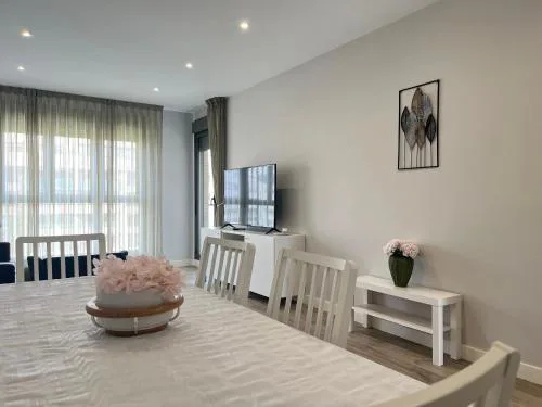 Los Álamos Breeze - 3BR Next to the Beach Apt - Free Parking - Salt Pool