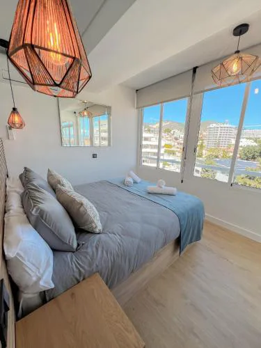 Modern & bright apartment with balcony