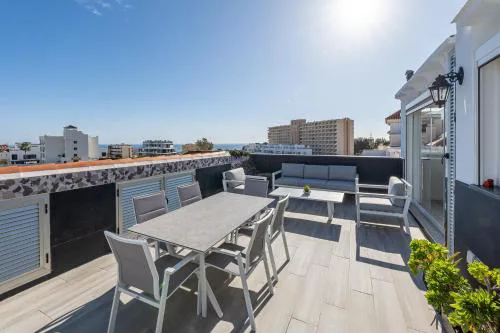 Puerto Benalmádena and Carihuela, Attic Views with pool, Parking, terrace