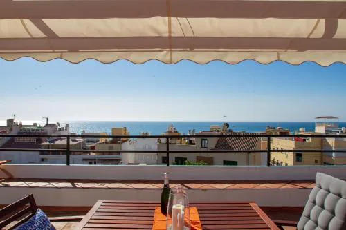 Silvia - Rooftop terrace, sea view, beach apartment, perfect location