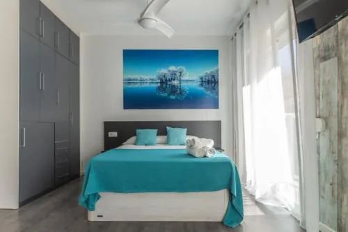 Sunsands Studio con balcones 2ºA playa76 Carihuela