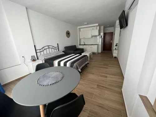 VER621 - Estudio con vistas al mar, Wifi, Piscina, Centro a 100 metros, Playa a 600 metros