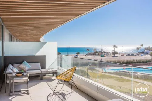 ViVi Homes - Bambu Pool, Gym, Sauna & Beach