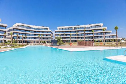 ViVi Homes - Toro Pool, Sauna, Gym & Beach