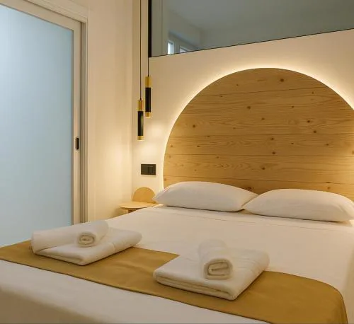 ZELUN Suite Torremolinos Center