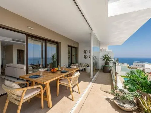 Da Vinci - 2 Bedrooms Apartment Bayview Hills
