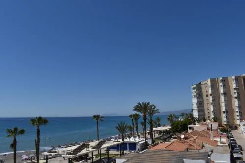 Fantastic studio - beachfront