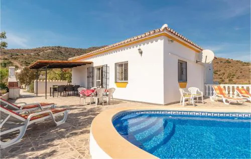 Stunning Home In Torrox With Wifi