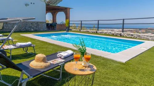 Villa Baeza Torrox by Ruralidays