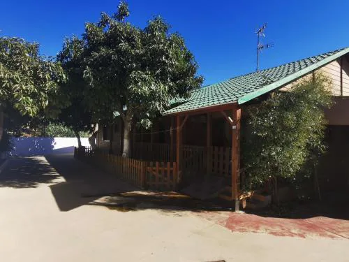 Bungalow con piscina cerca de la playa de Torre del Mar Ideal familias
