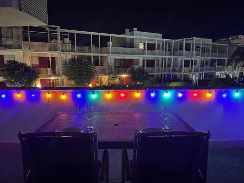 Apartamento "Casa el Sargazo" en Vera Playa con Piscina, Solarium, Wifi y Parking Gratis