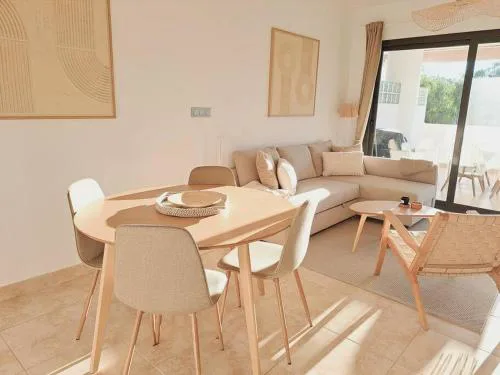 The Retreat, Valle del Este Modern Apartment