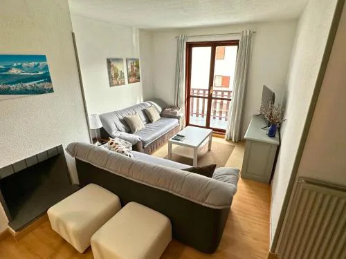 Cervino 2: Apartamento en Formigal Pueblo