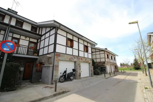 Chalet junto a la Ciudadela de Jaca
