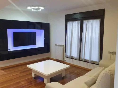 Centro aparcamiento gratuito al lado del pilar