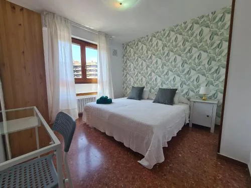 Dos Torres Tauriel - Espacioso apartamento con impresionantes vistas y garaje privado