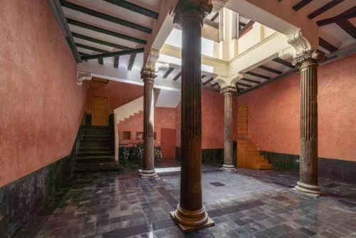 El Palacio de Argensola by Alogest