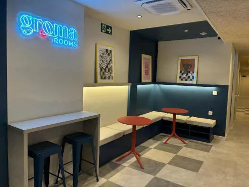 Groma Rooms