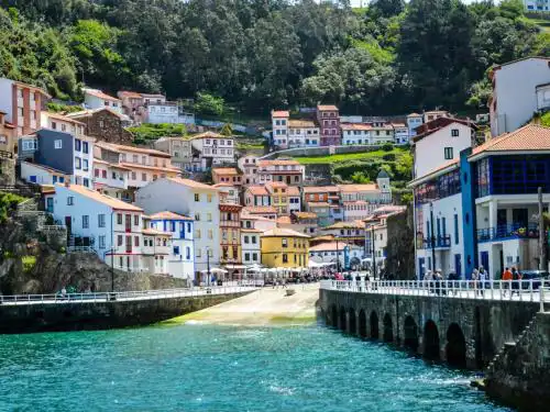 Cudillero Centro Piso Brother Law SL
