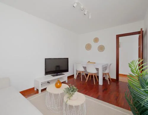 165A Apto moderno 2 dormitorios by R2R Consulting